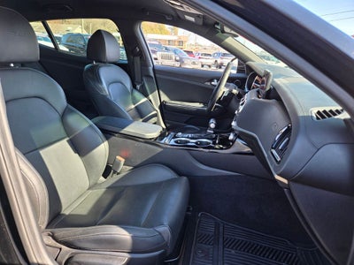 2022 Kia Stinger GT-Line