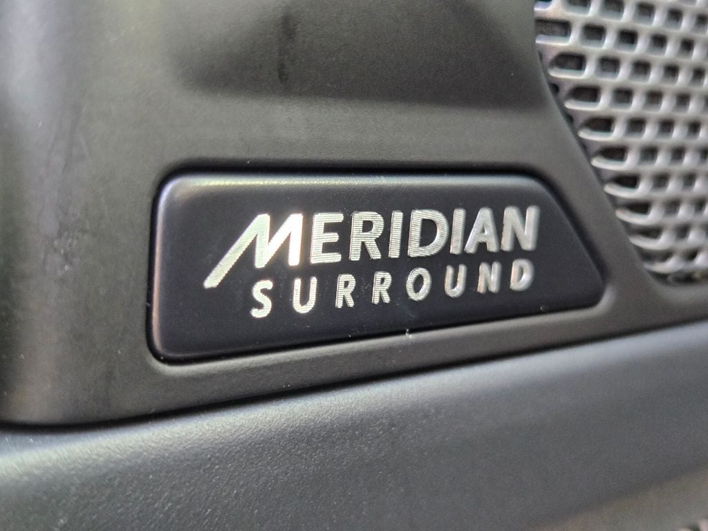 2024 Land Rover Defender 110 P400 X-Dynamic SE