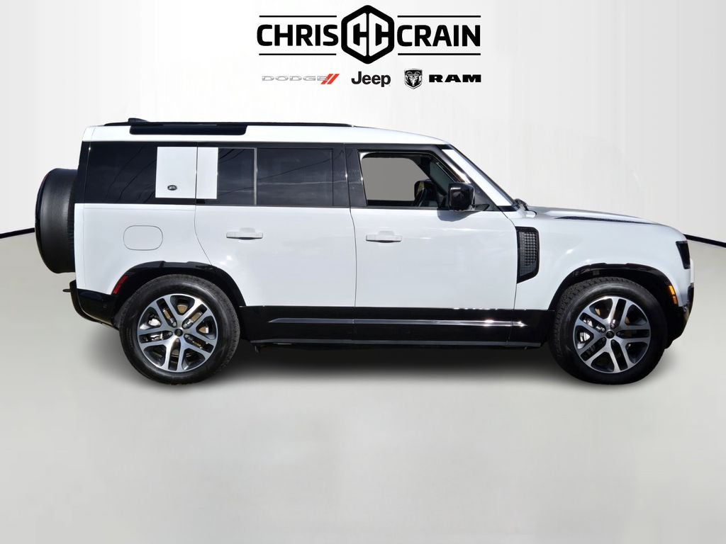 2024 Land Rover Defender 110 P400 X-Dynamic SE