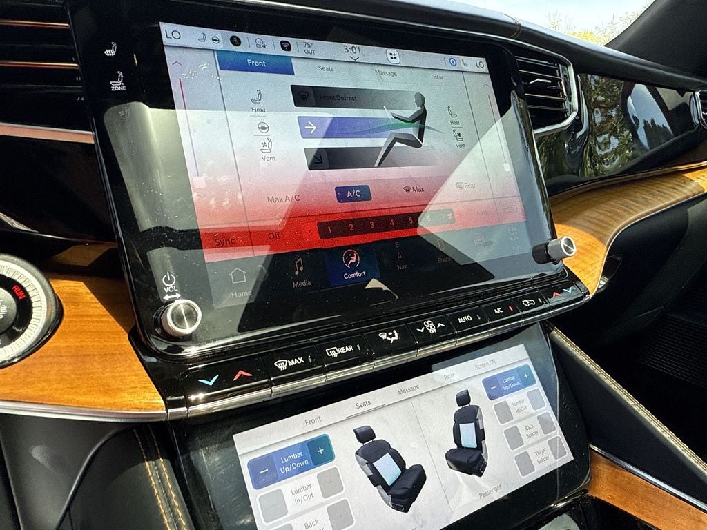 2022 Jeep Grand Wagoneer Series III