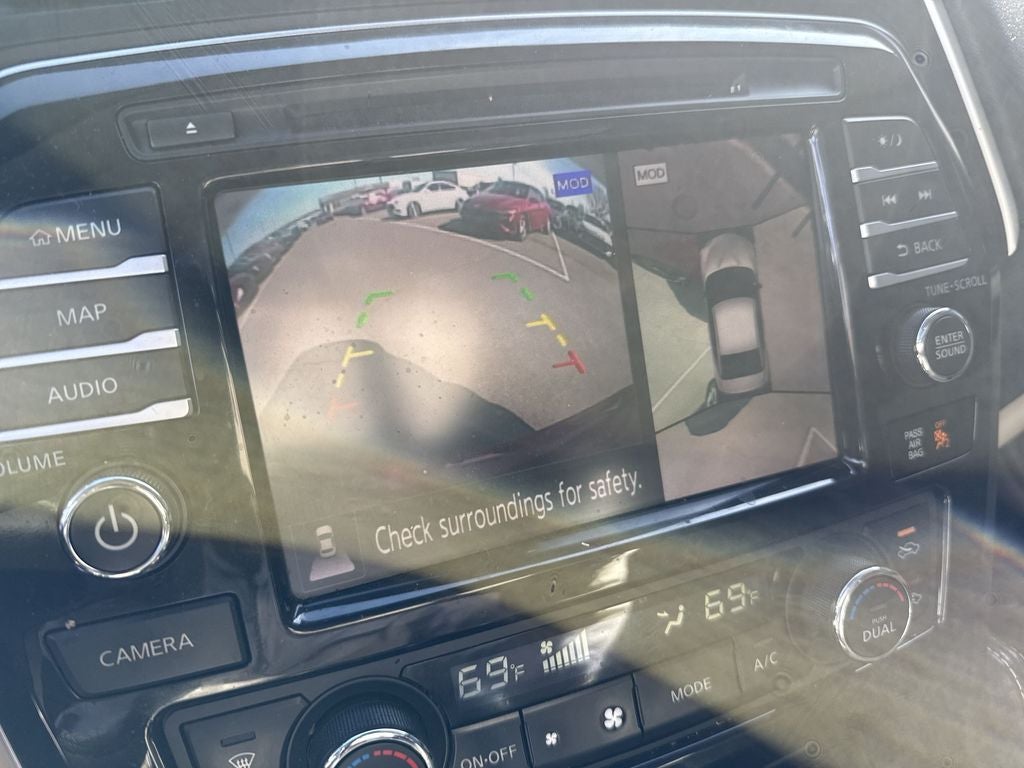 2022 Nissan Maxima Platinum