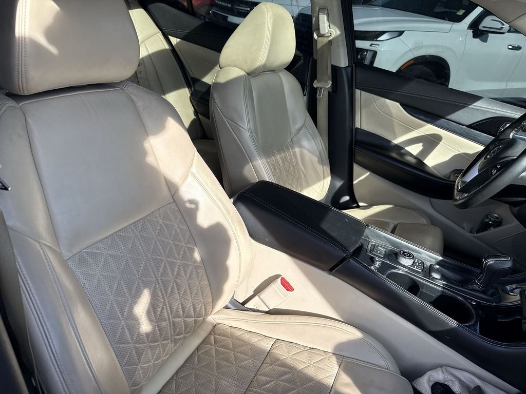2022 Nissan Maxima Platinum