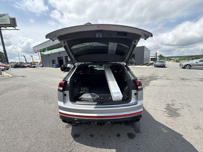 2025 Volkswagen Atlas Cross Sport 2.0T SEL R-Line Black