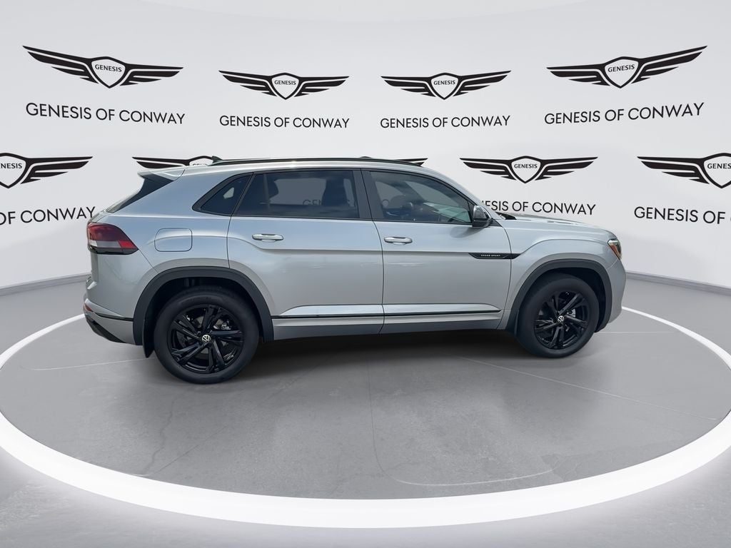 2025 Volkswagen Atlas Cross Sport 2.0T SEL R-Line Black