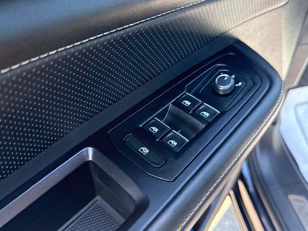 2026 Volkswagen Atlas Cross Sport SE w/Technology