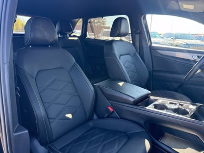 2026 Volkswagen Atlas Cross Sport SE w/Technology