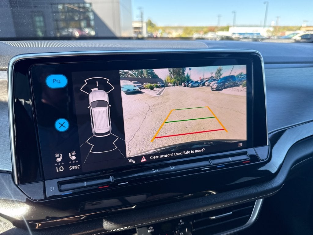 2026 Volkswagen Atlas Cross Sport SE w/Technology
