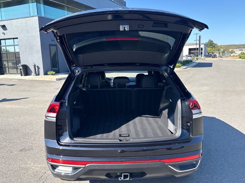2026 Volkswagen Atlas Cross Sport SE w/Technology
