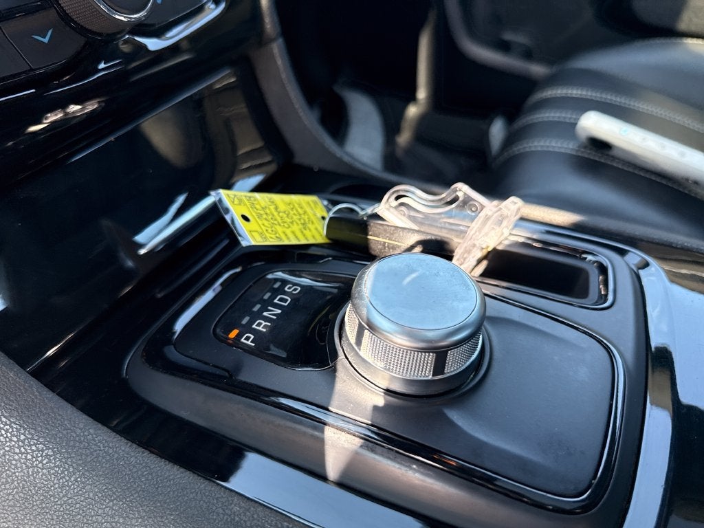 2023 Chrysler 300 S