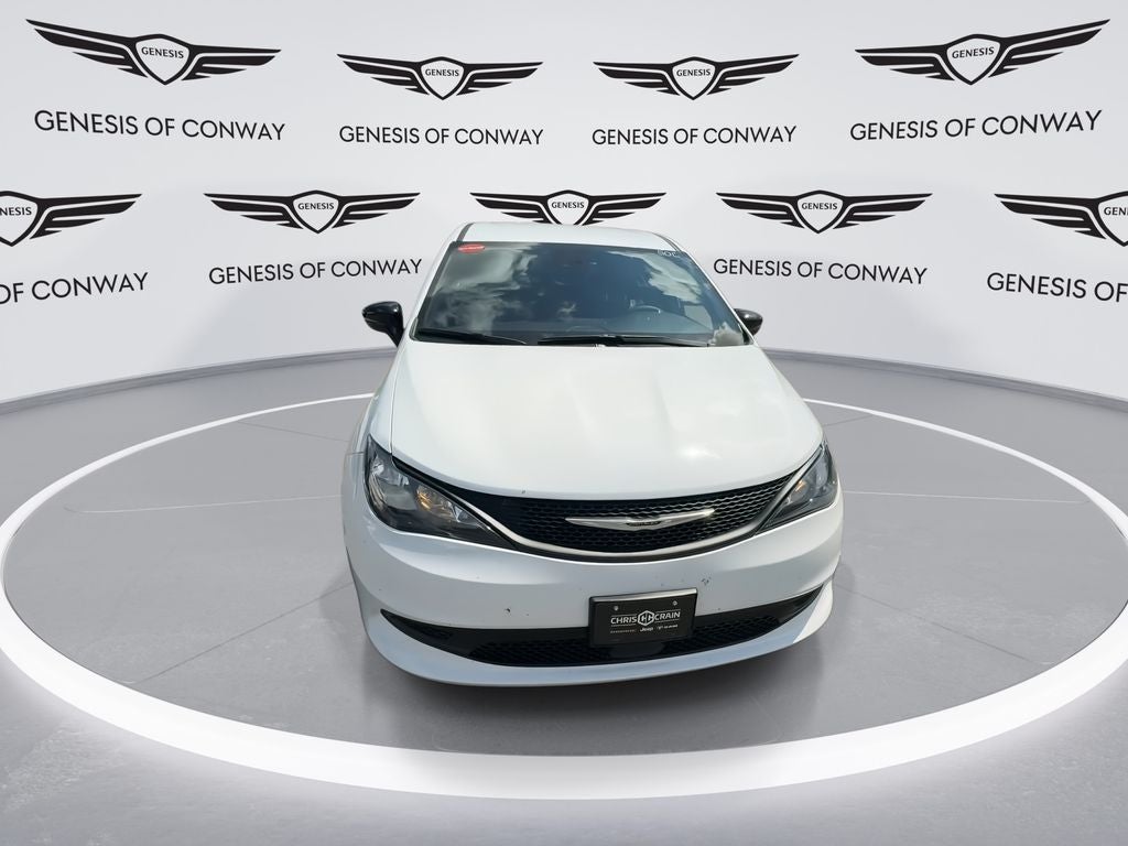 2025 Chrysler Voyager LX