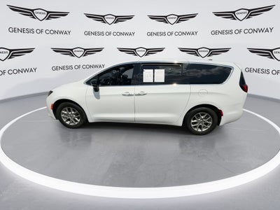 2025 Chrysler Voyager LX