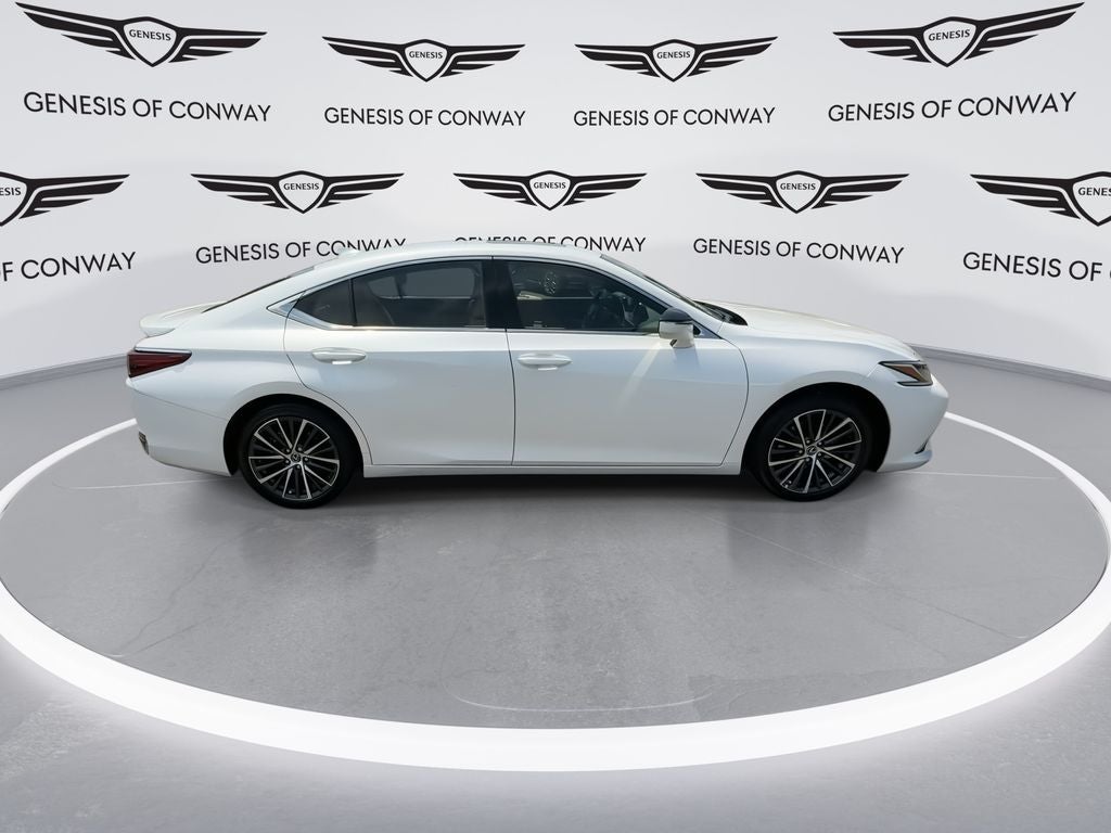 2025 Lexus ES 300h