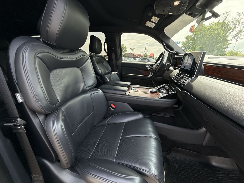 2024 Lincoln Navigator Premiere