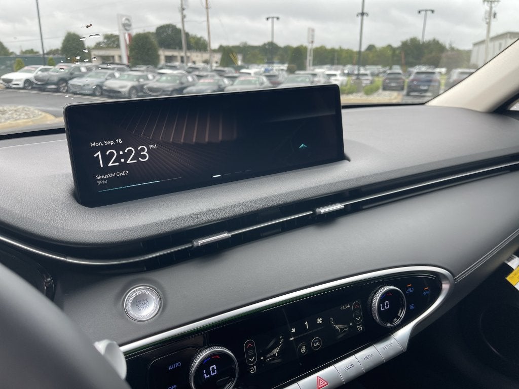2025 Genesis GV70 2.5T