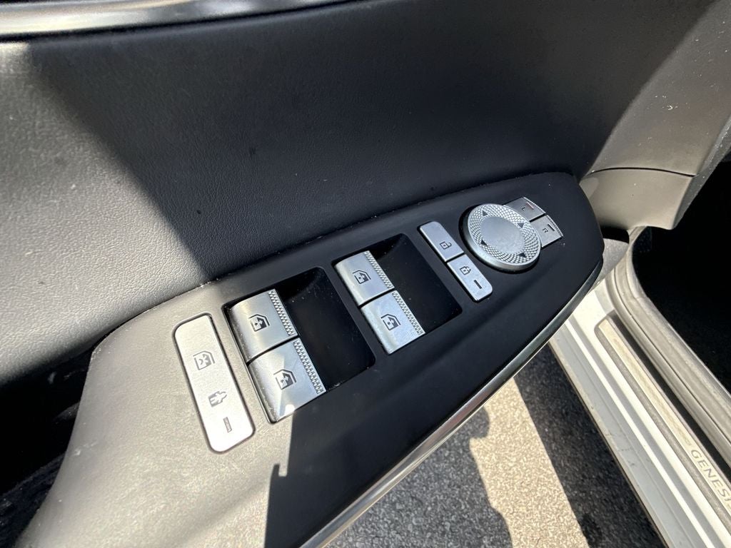 2025 Genesis GV70 2.5T