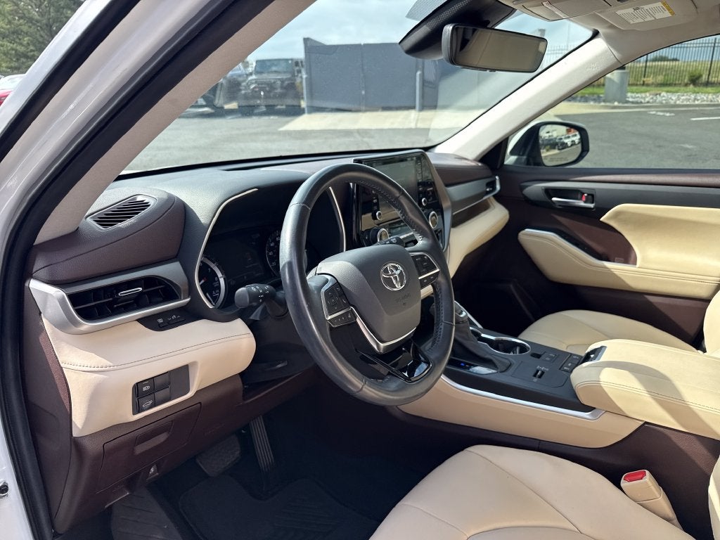 2021 Toyota Highlander XLE