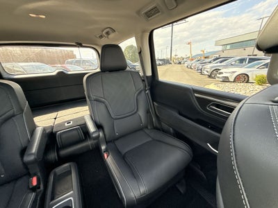 2025 INFINITI QX80 LUXE