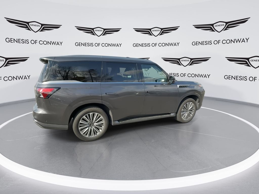 2025 INFINITI QX80 LUXE