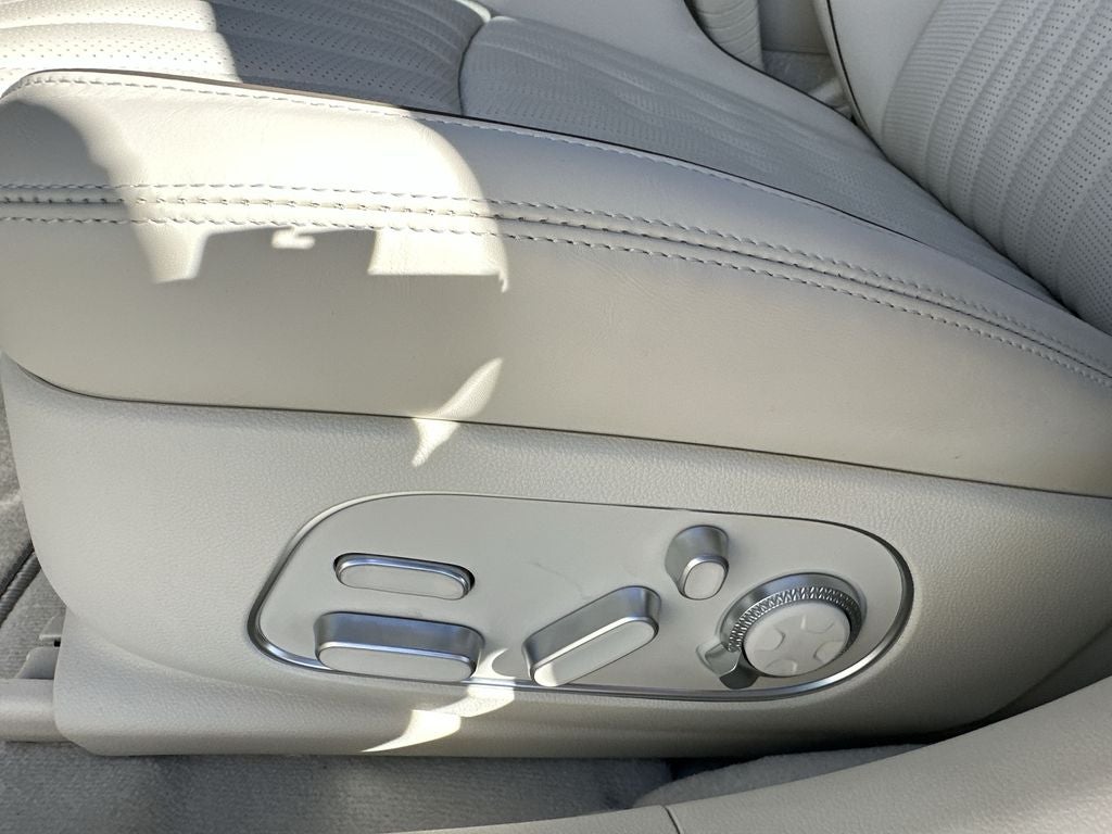 2025 Genesis G90 3.5T e-SC