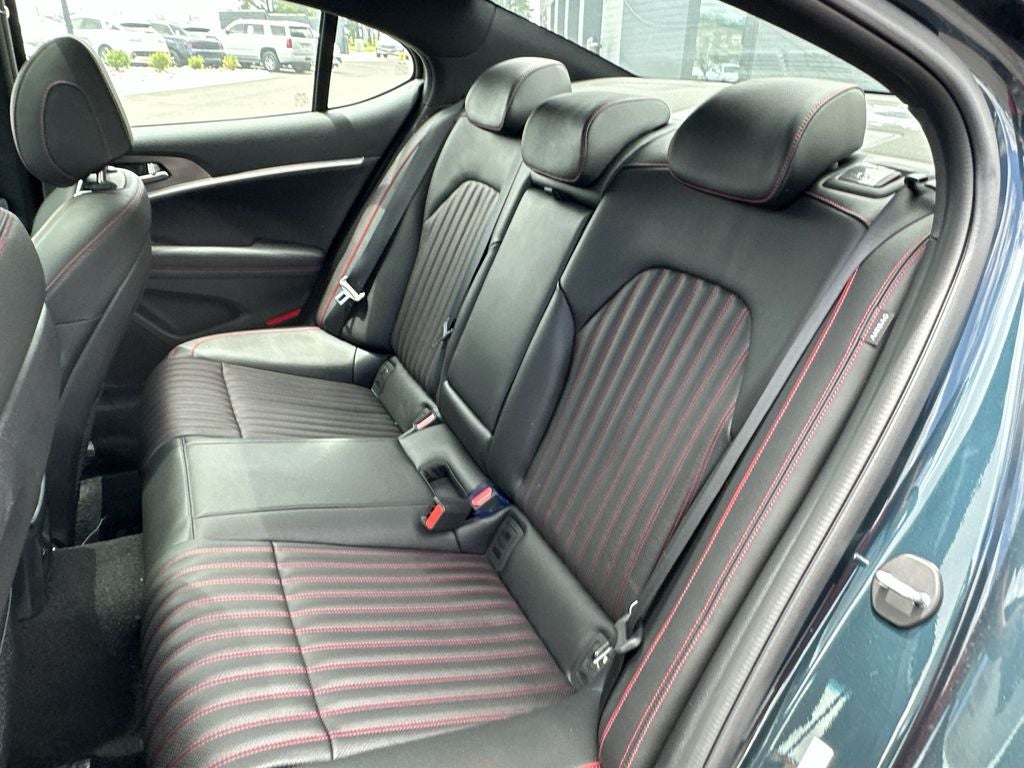 2024 Genesis G70 2.5T