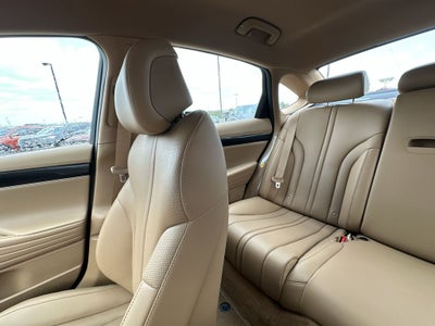 2025 Genesis G80 2.5T