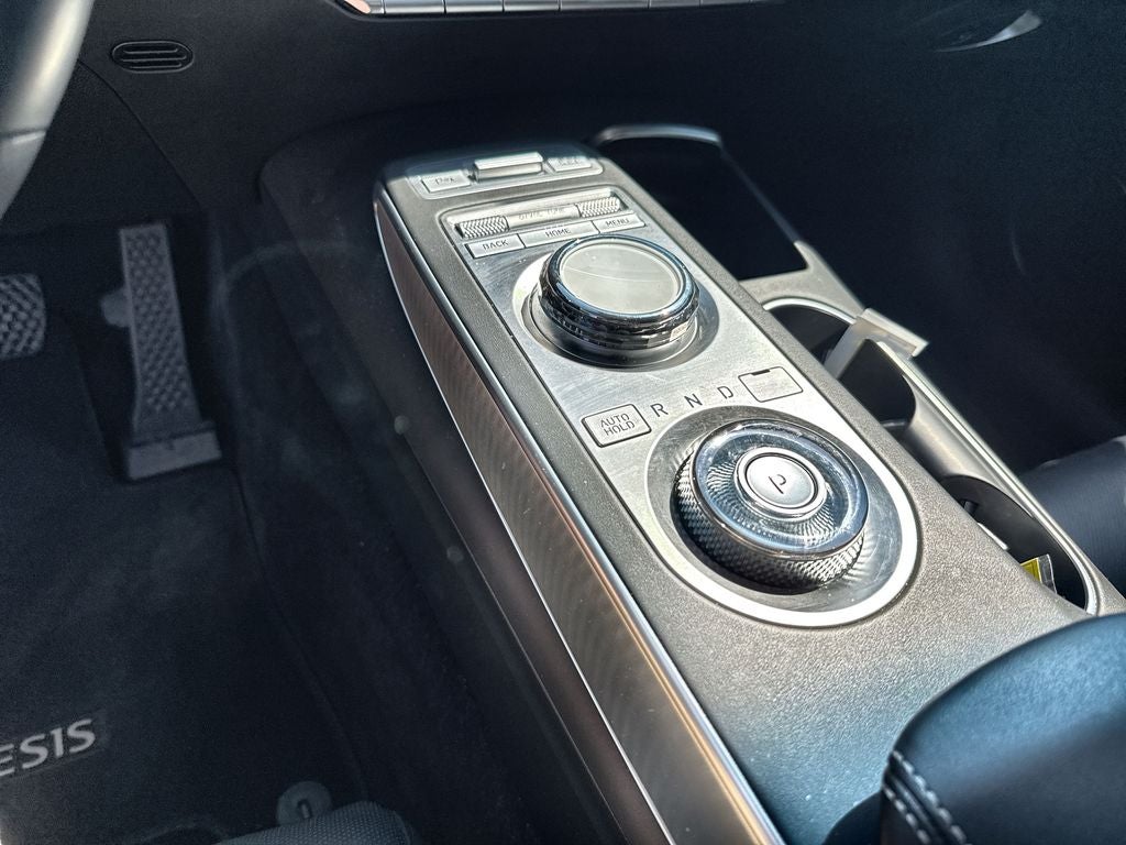 2023 Genesis GV70 2.5T