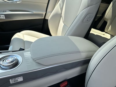 2025 Genesis GV70 2.5T Advanced