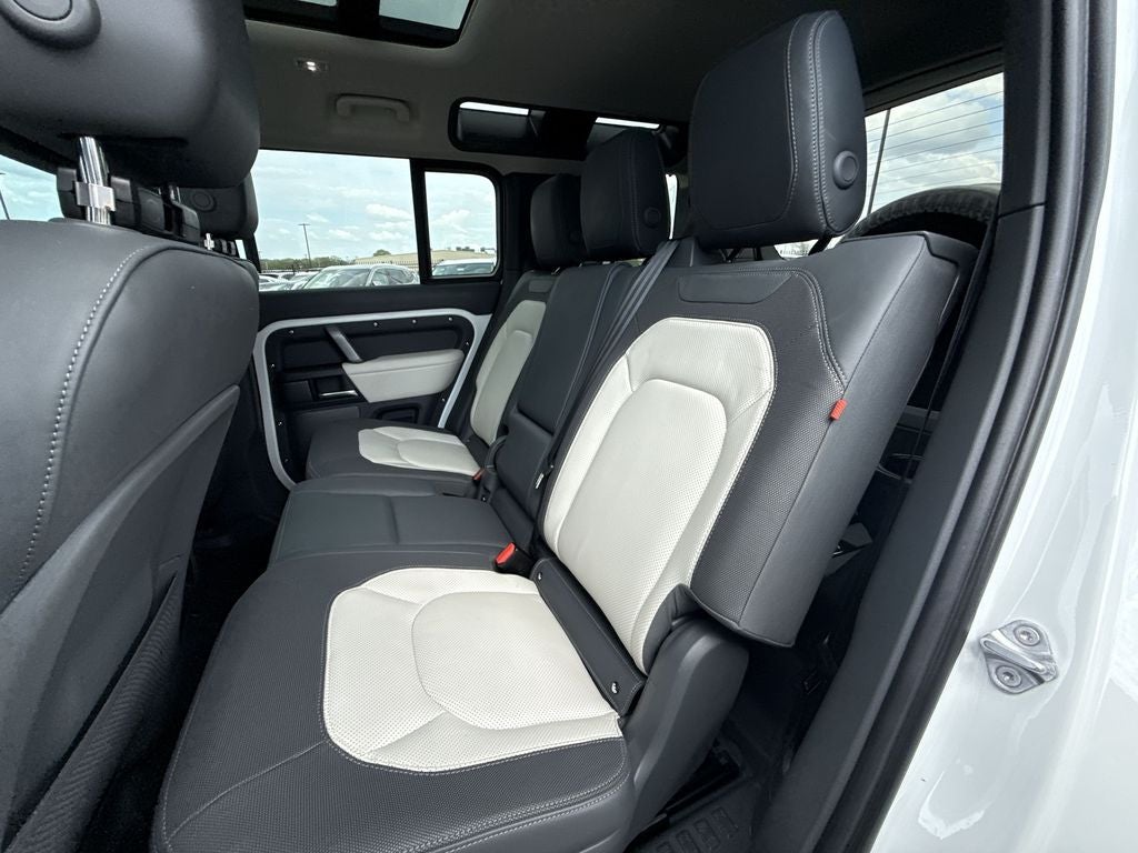 2024 Land Rover Defender 110 X-Dynamic SE