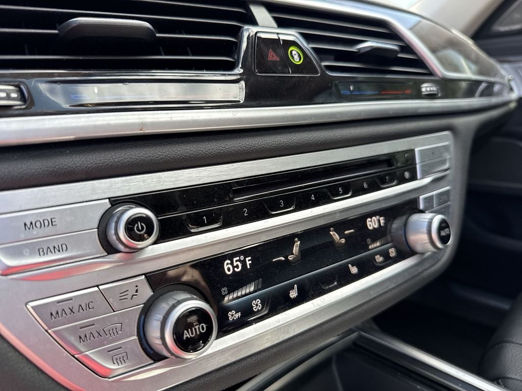 2019 BMW 7 Series 740i