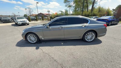 2019 BMW 7 Series 740i