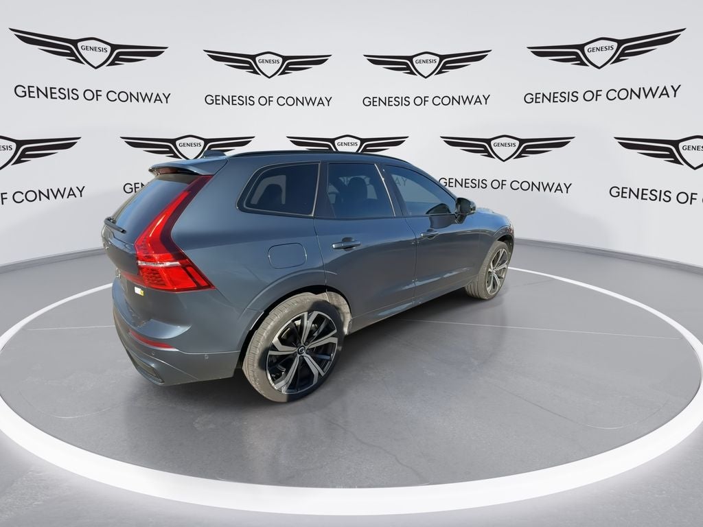 2022 Volvo XC60 Recharge Plug-In Hybrid T8 R-Design