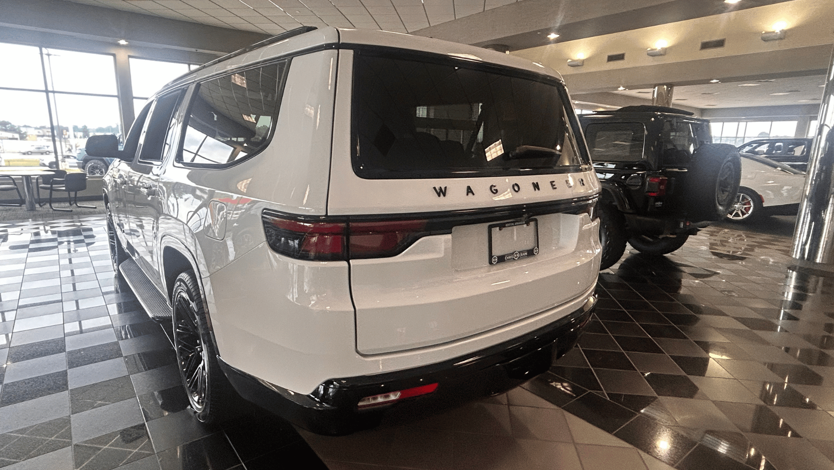 Back view of 2025 Jeep Wagoneer in Benton, AR