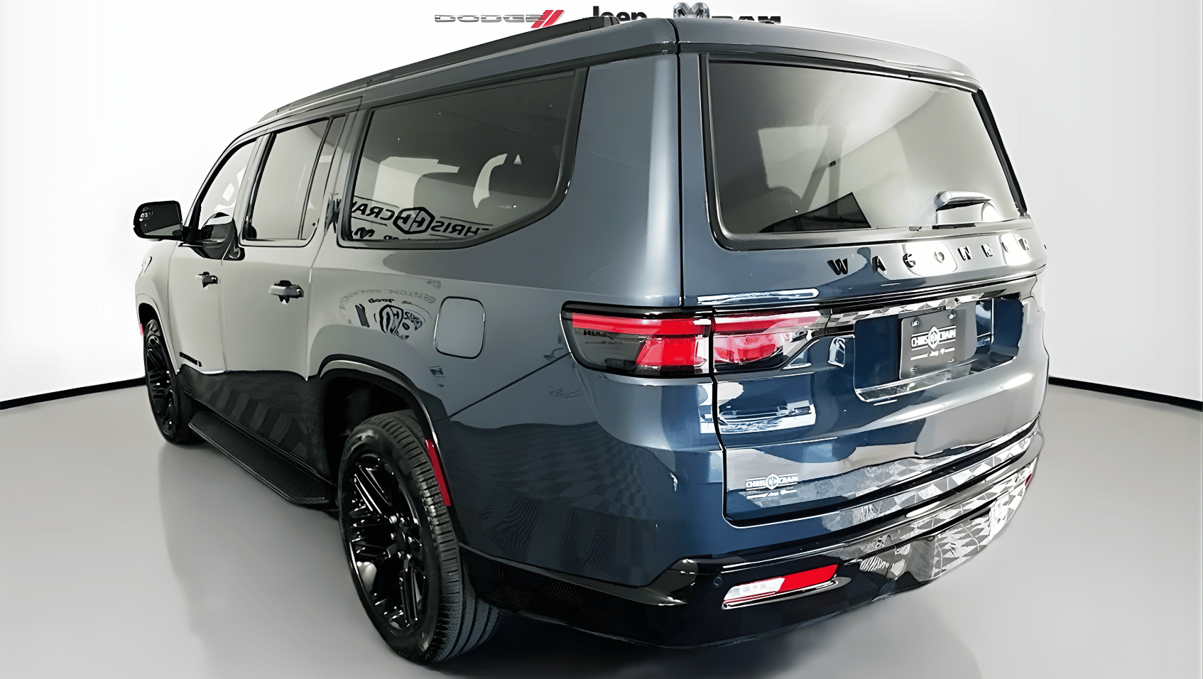 Back view of 2025 Jeep Wagoneer L in Benton, AR