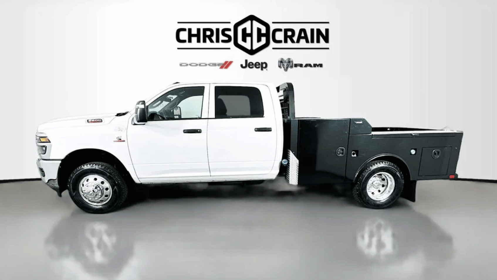 Side view of 2026 RAM Chassis Cab in Benton, AR